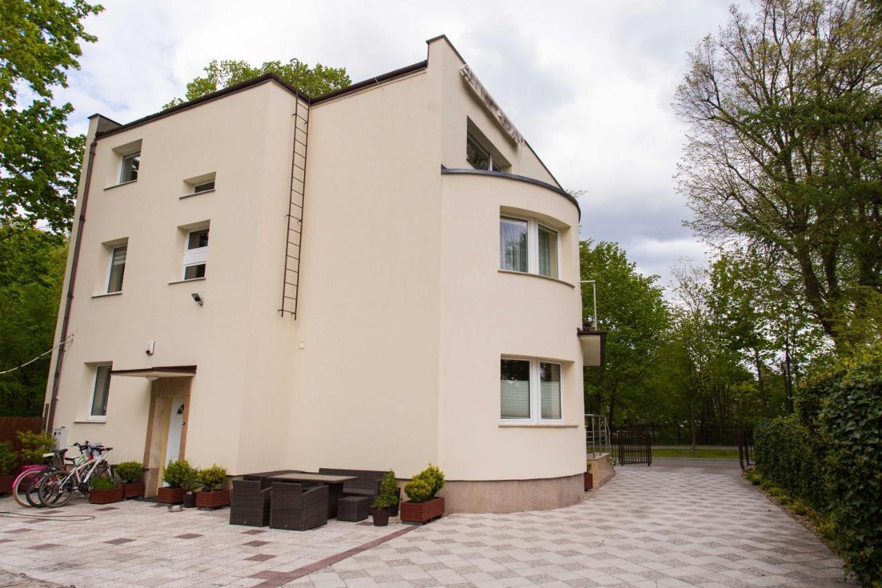 Pod Lipami Hotel Puck Exterior foto